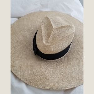 Gladys Tamez Millinery - The Wren Hat